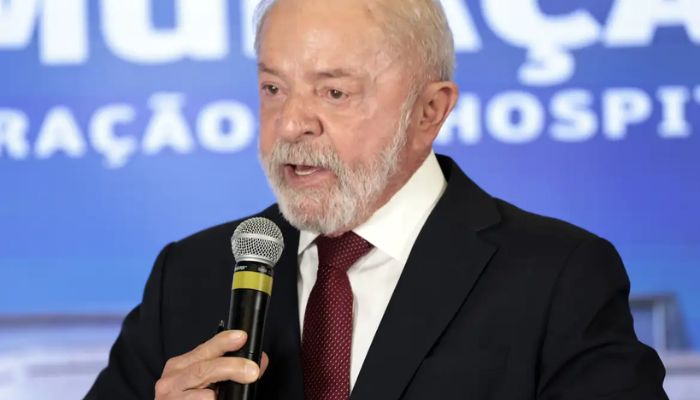 Lula inicia radioterapia após retirada de lesão no couro cabeludo